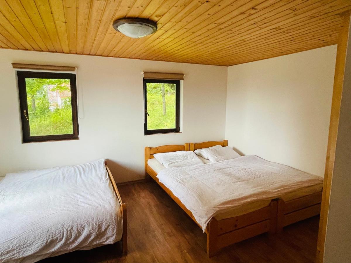 Chata Adam U Lipna Horni Plana Exterior photo